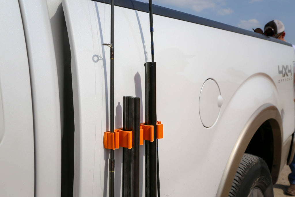 Sportsman Bumper: Fishing Rod and Gun Holder